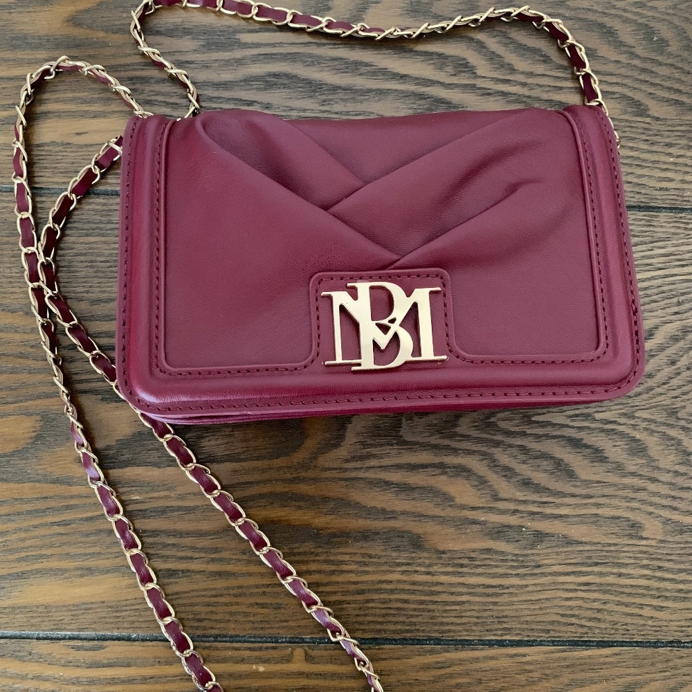 Badgley Mischka Crossbody/Shoulder Bag Burgundy Vegan Leather + Gold Chain Strap